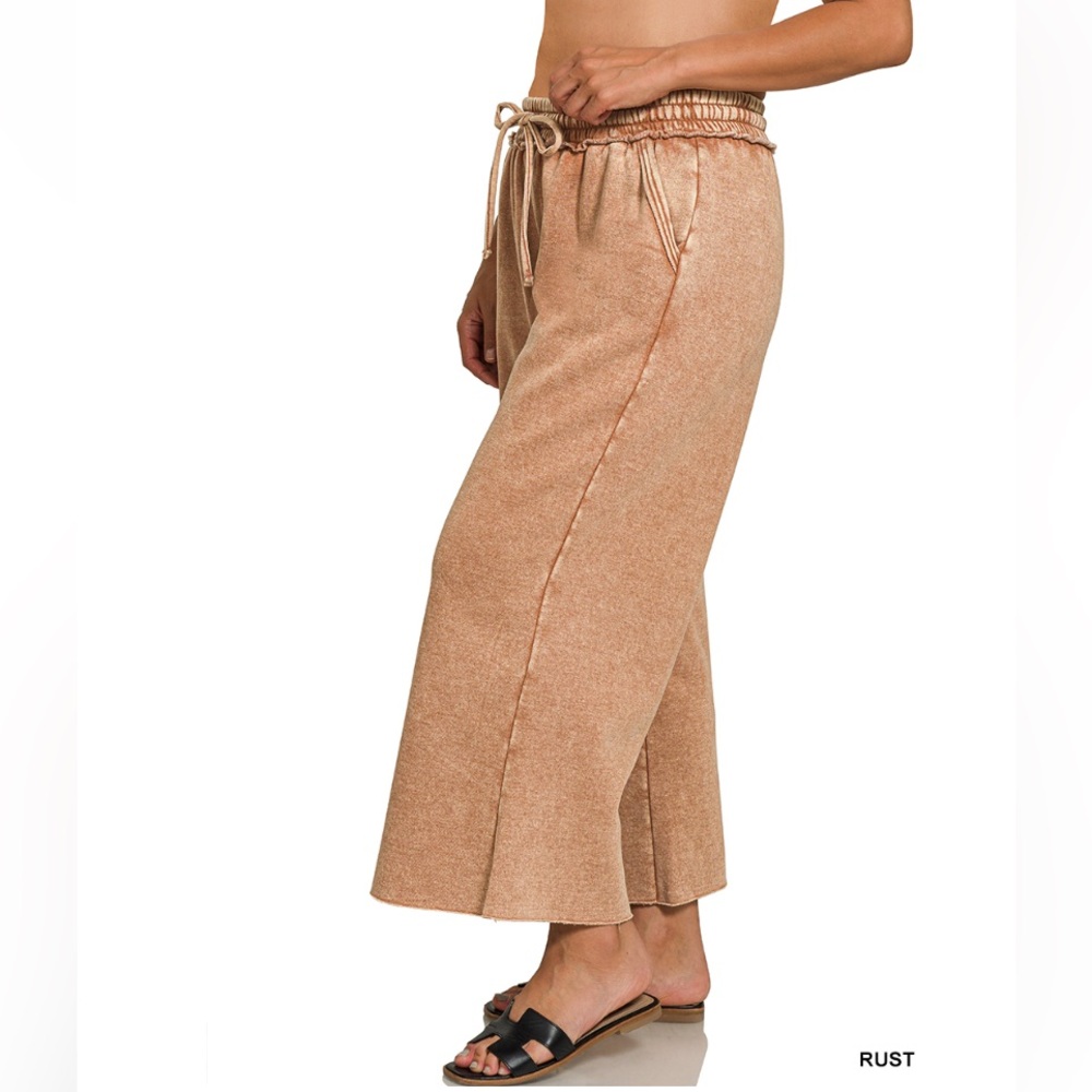 188 small - 3X ❤️ Zenana rust ACID WASH FLEECE
PALAZZO SWEATPANTS - Picture 2 of 3